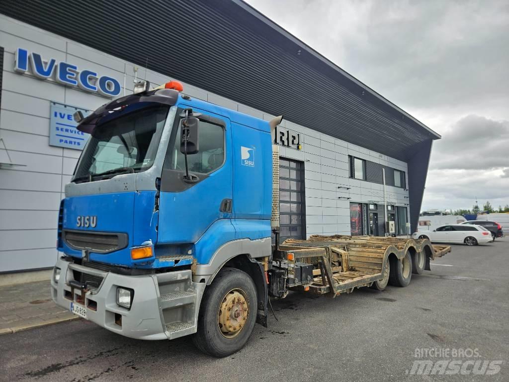 Sisu E12 8x2 Камиони за превоз на горски машини
