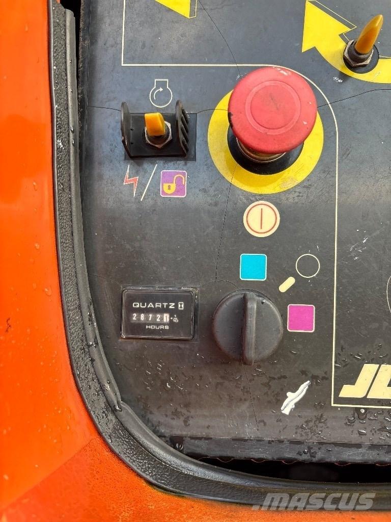 JLG 860 SJ Телескопични повдигачи
