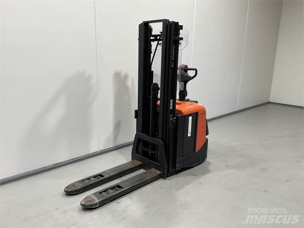 BT SPE125L Самоходни товарачи