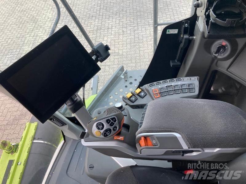 CLAAS LEXION 6700 Комбайни