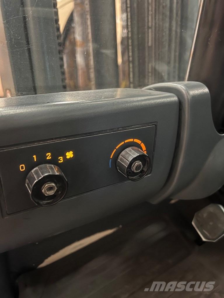 Jungheinrich EFG220k Електрически вилични кари-повдигачи