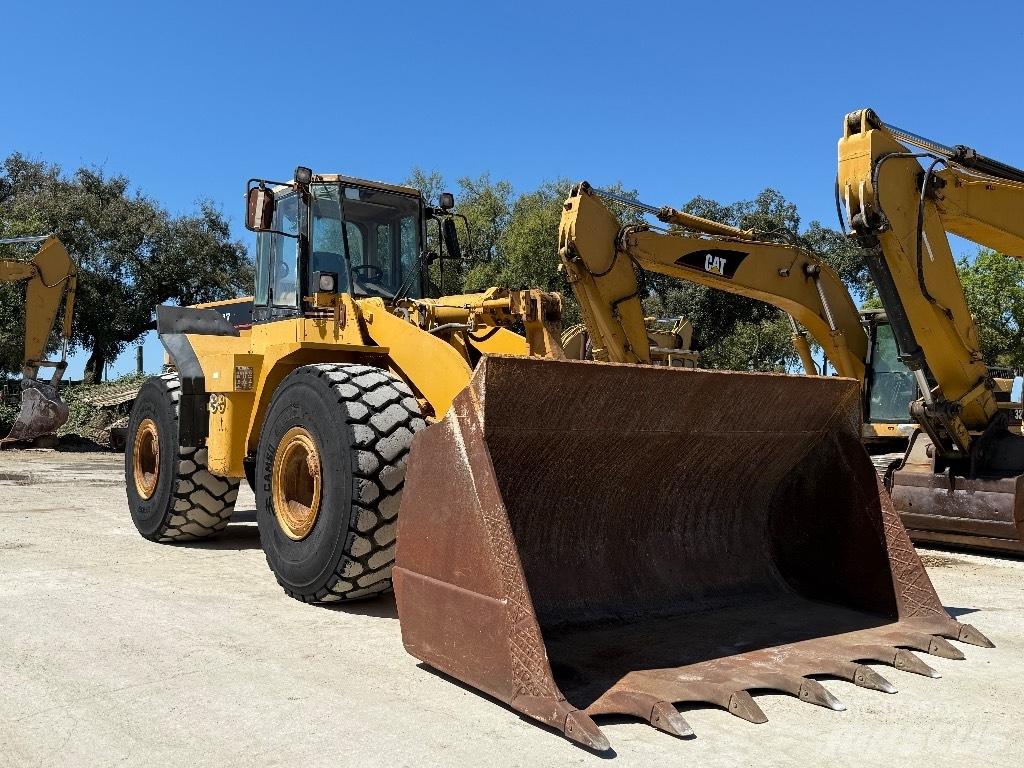 CAT 970 F Колесни товарачи