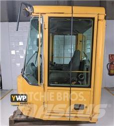 Volvo L 180 E Cab Кабина
