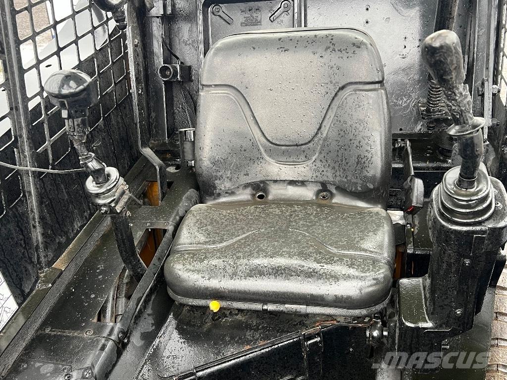 JCB 170 Robot Мини товарачи
