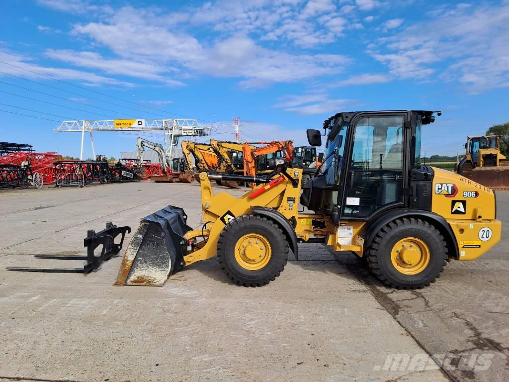 CAT 906 (Bucket+Forks) Колесни товарачи