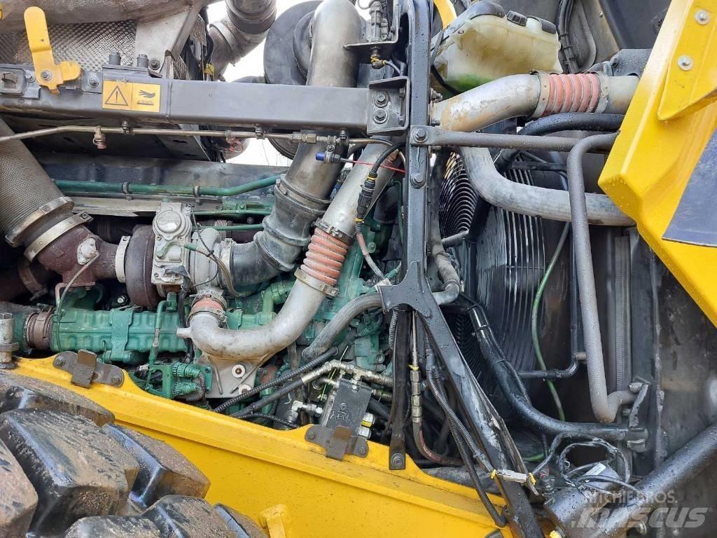 Volvo L 220 H Колесни товарачи
