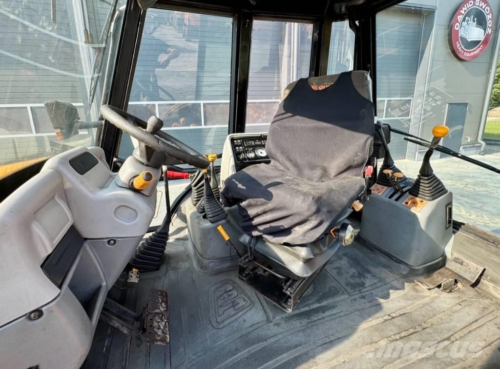 JCB 3 CX Товарач със заден ексватор
