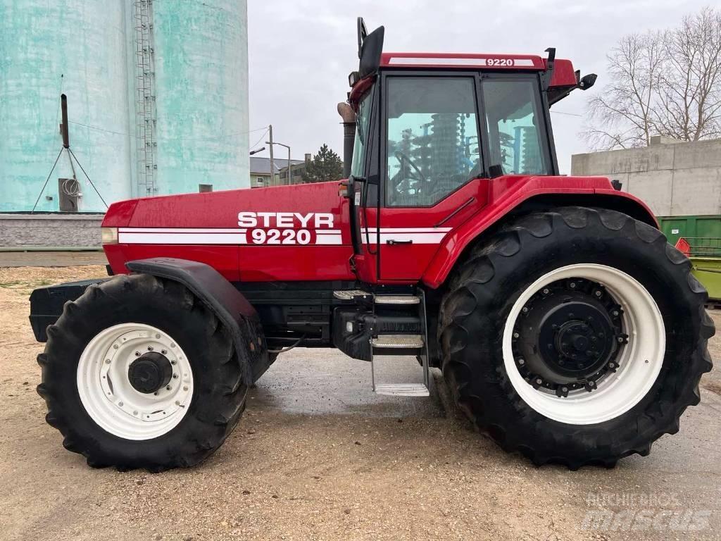 Steyr 9220 Трактори