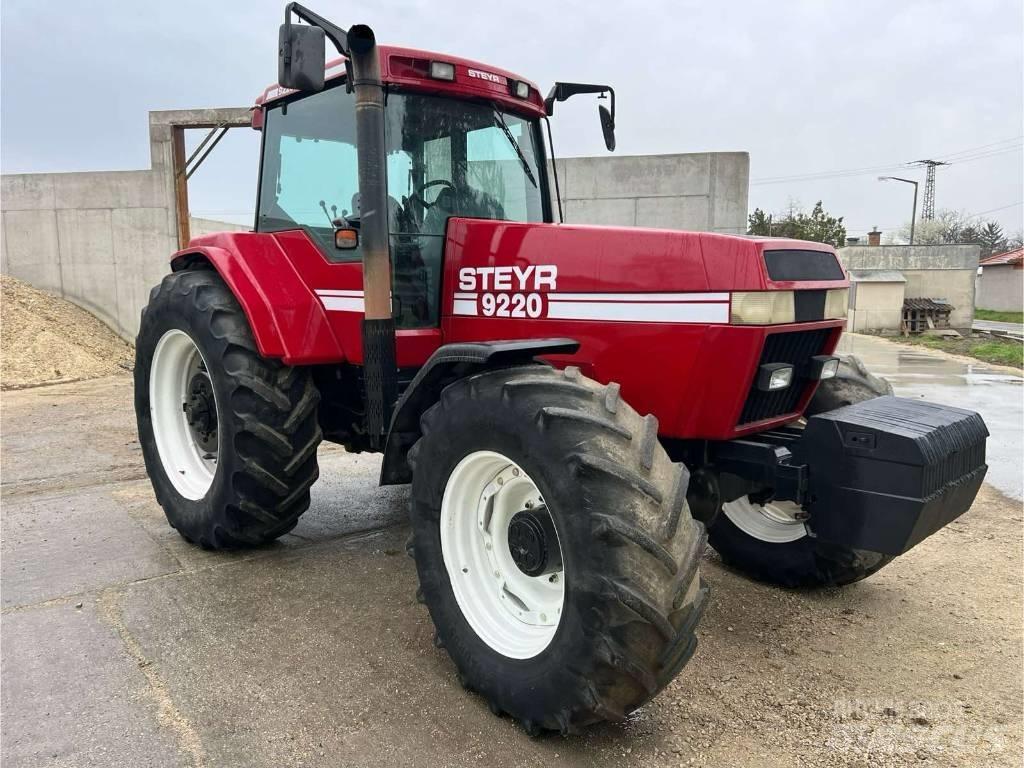 Steyr 9220 Трактори