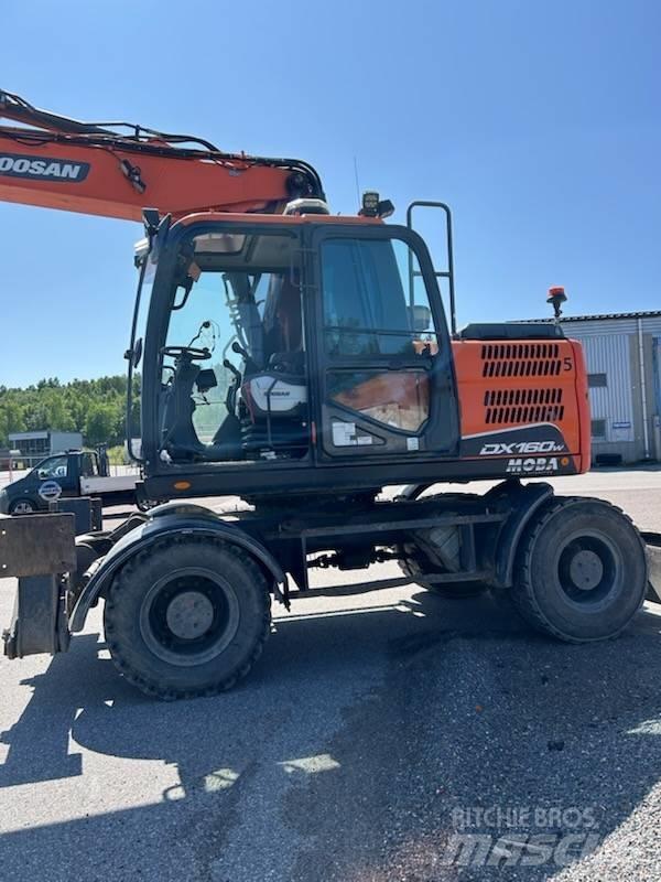 Doosan DX 160 w-5 Колесни екскаватори