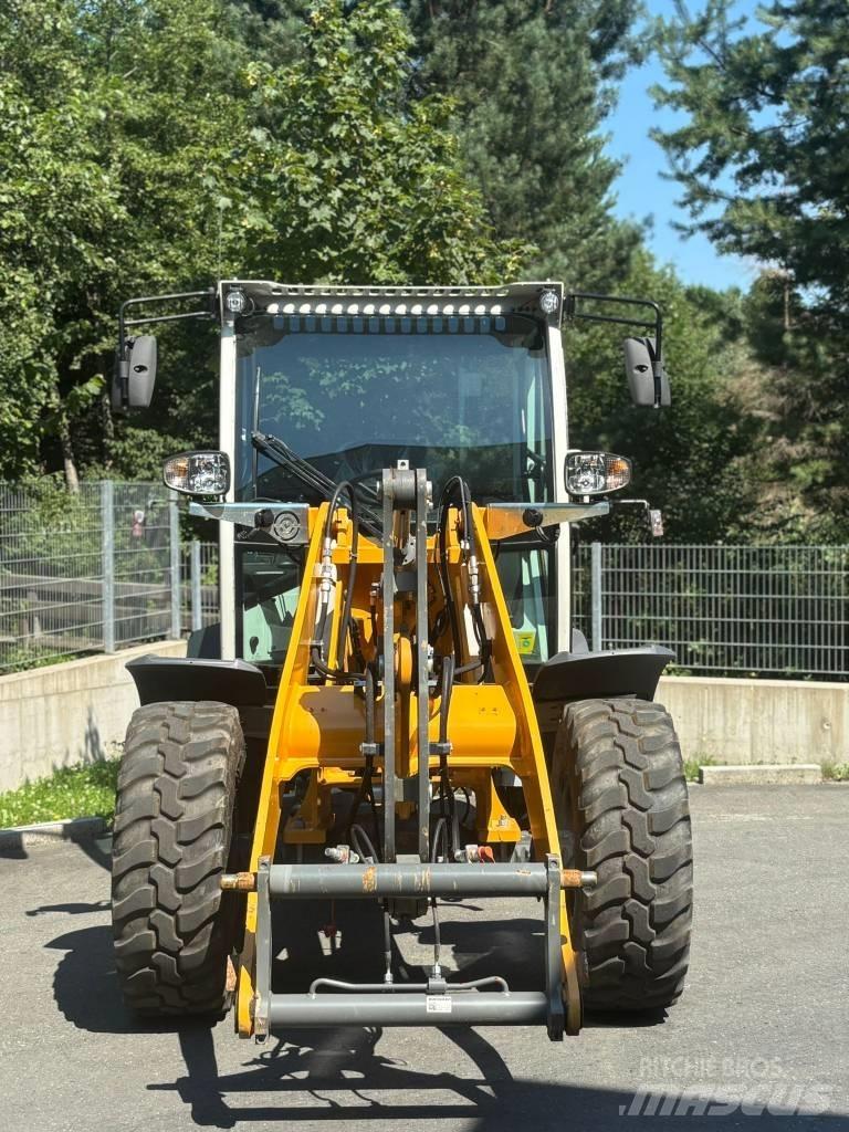 Liebherr L 506 Колесни товарачи