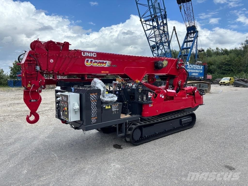Unic URW 806 Кранове за тежък терен