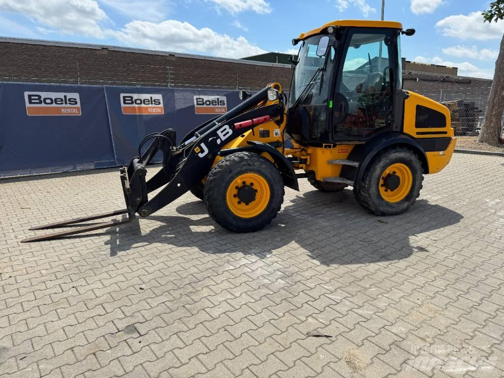JCB 409 Колесни товарачи
