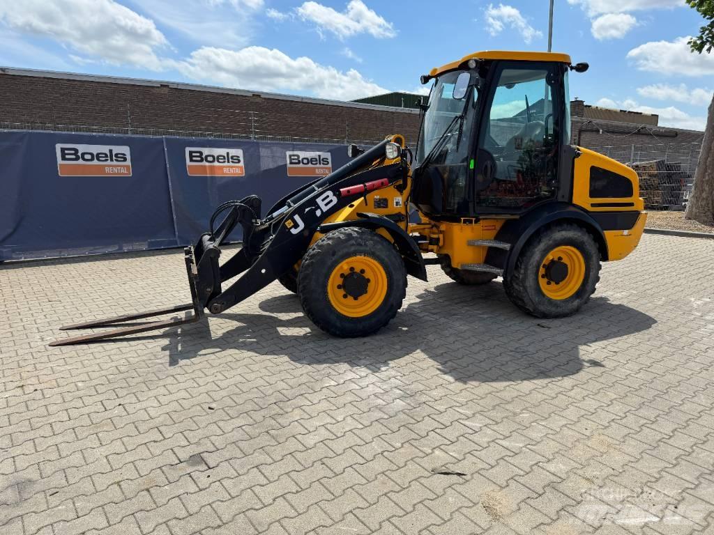 JCB 409 Колесни товарачи