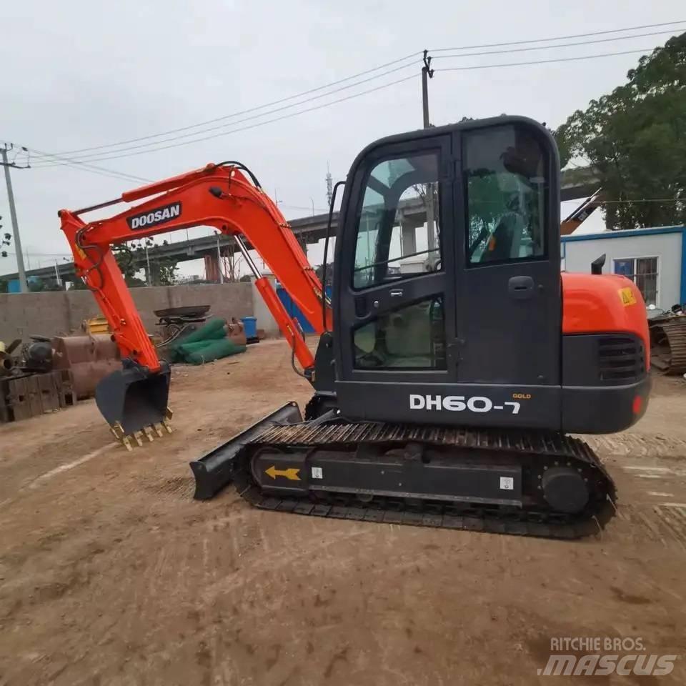 Doosan DH60-7 Верижен екскаватор