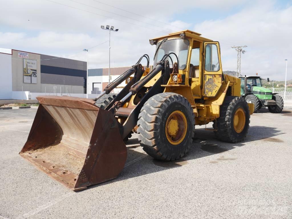 Volvo BM 4400 Колесни товарачи