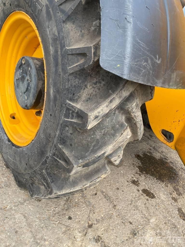 JCB 535-140 Телескопични товарачи