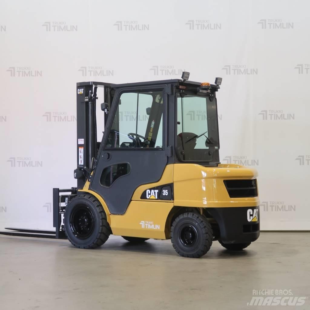 CAT DP35NT Дизелови камиони