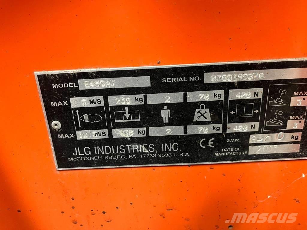 JLG E 450 AJ Съчленени стрелови подемници