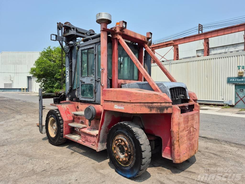 Taylor TX300S Вилични кари-повдигачи - други