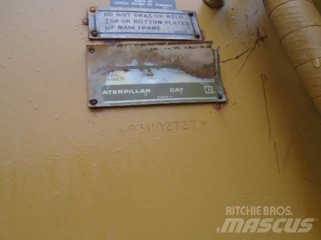 CAT 16G Грейдери