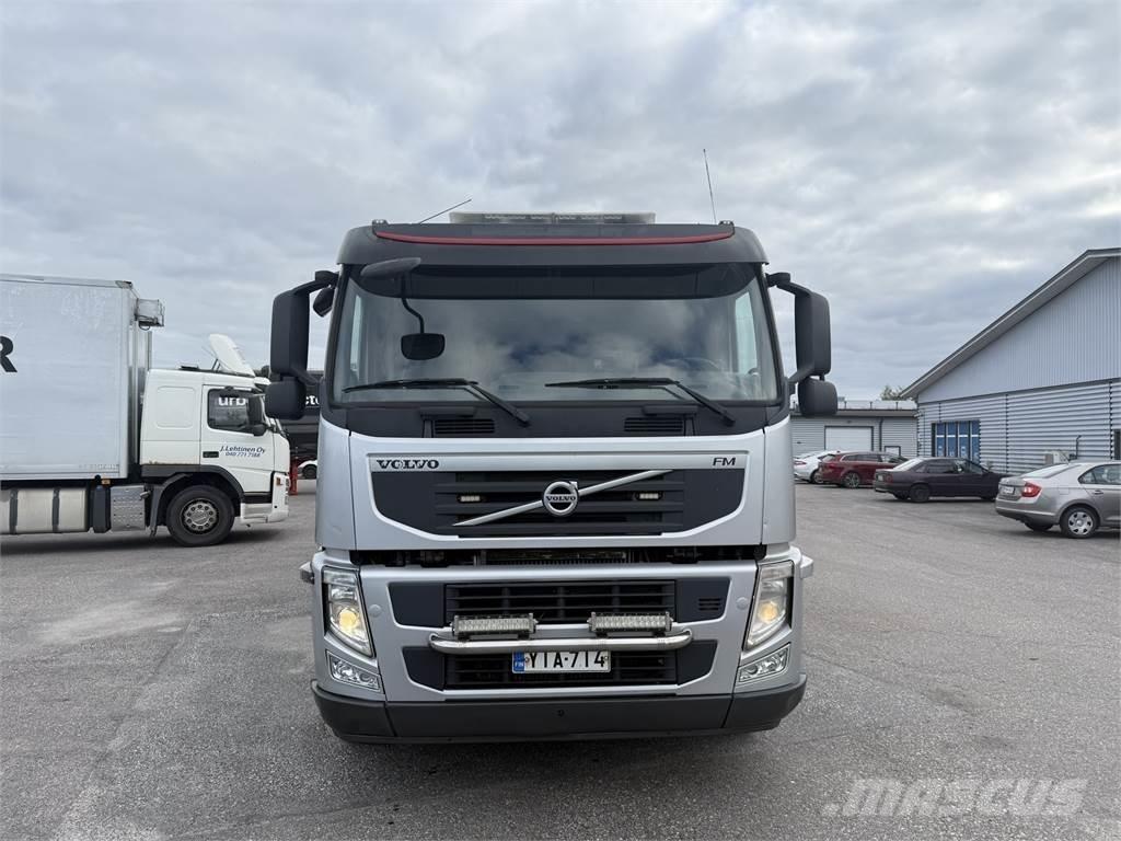 Volvo FM13 8X4 Самосвал