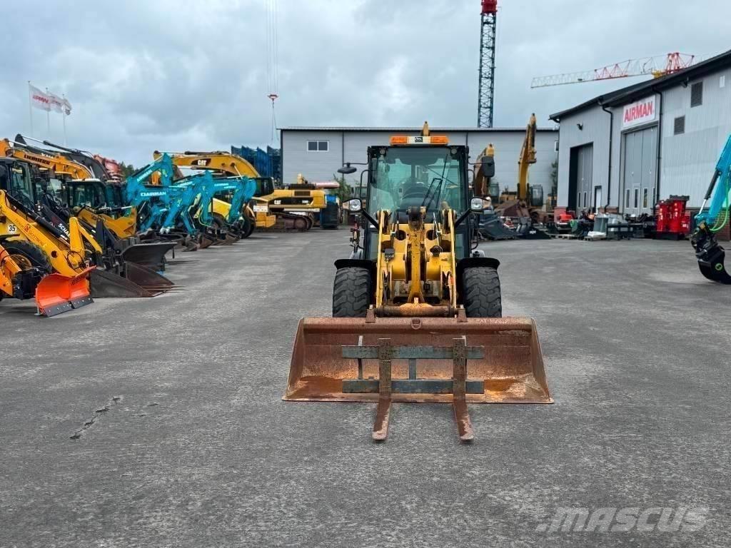 CAT 906 H Колесни товарачи