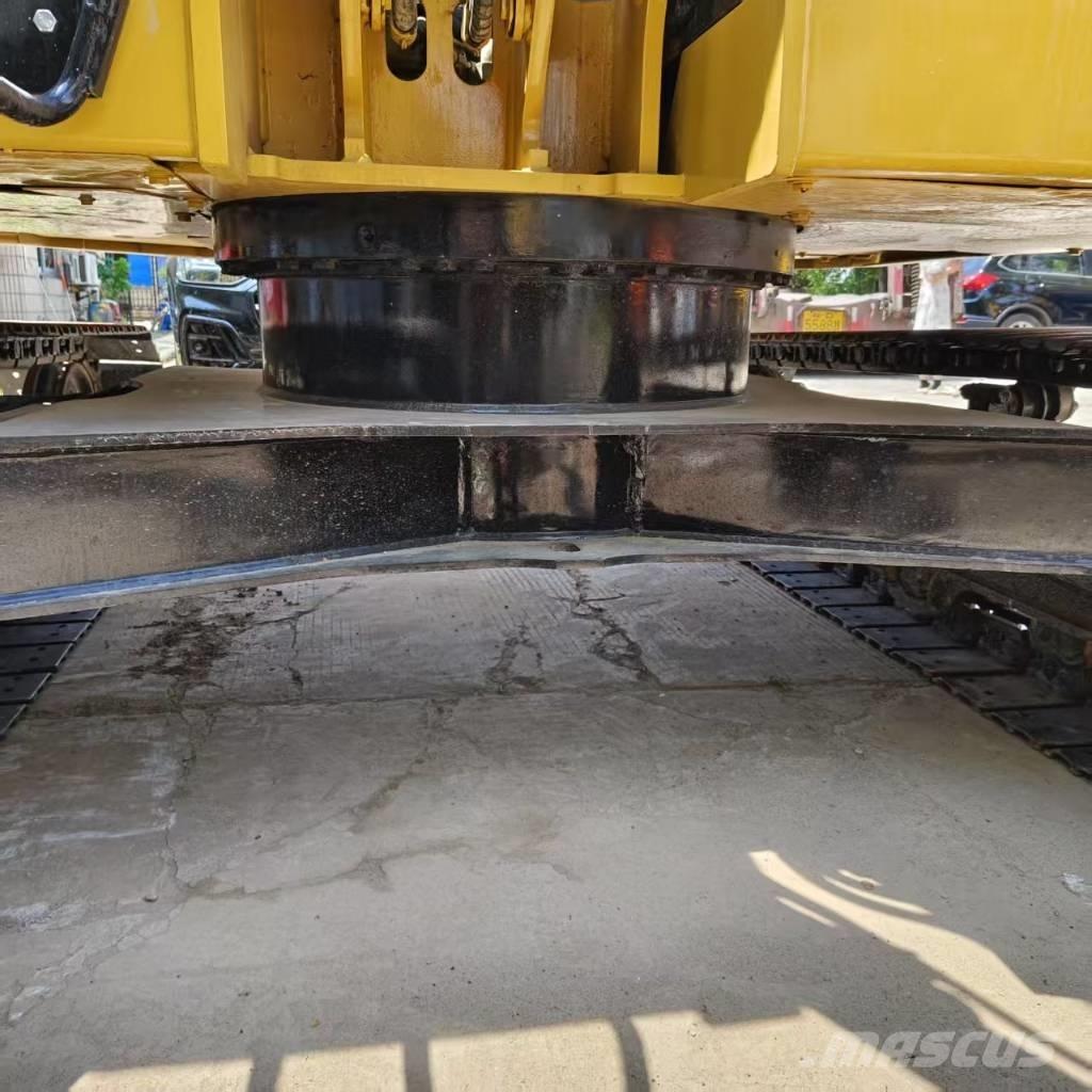 CAT 310 Верижен екскаватор