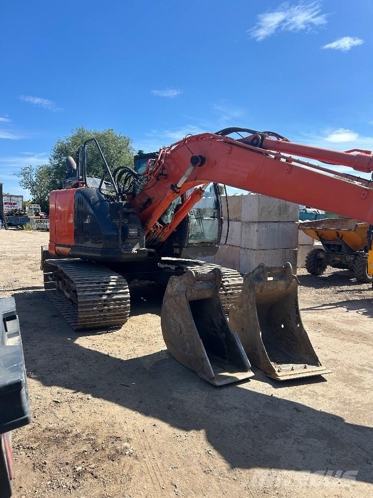 Hitachi ZX 135 US-6 Верижен екскаватор