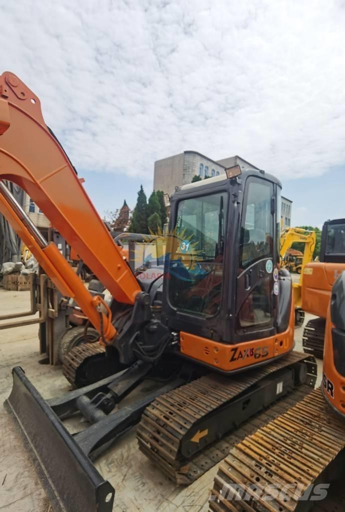 Hitachi ZX65 Мини екскаватори < 7 т