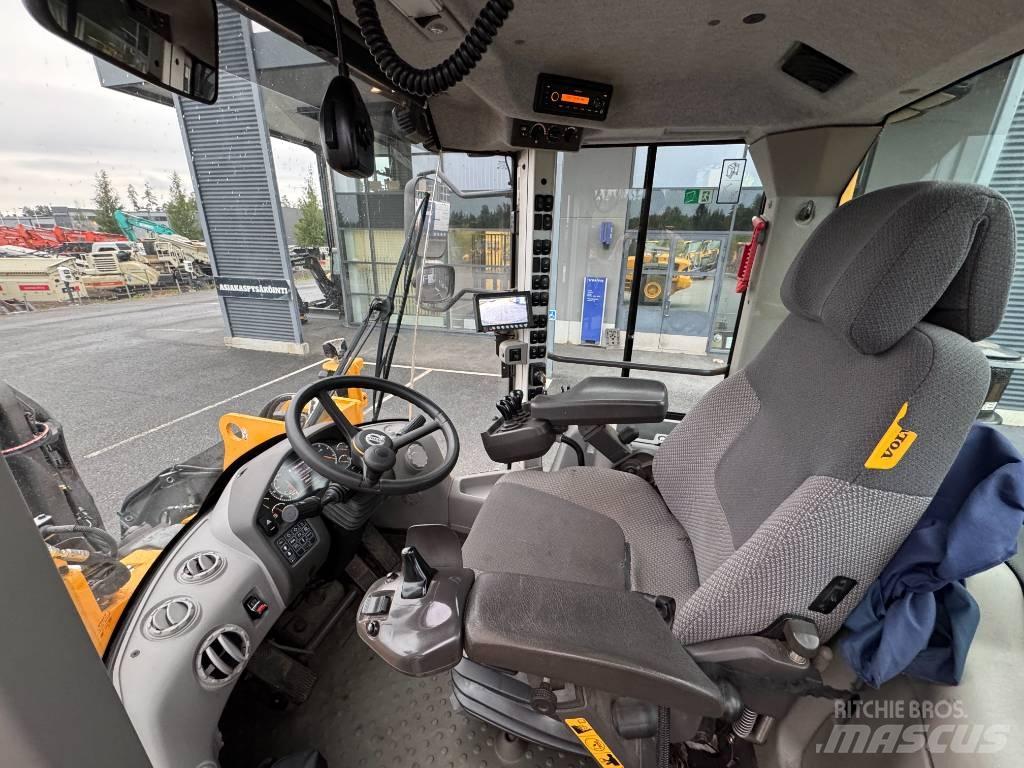 Volvo L 120 H Колесни товарачи