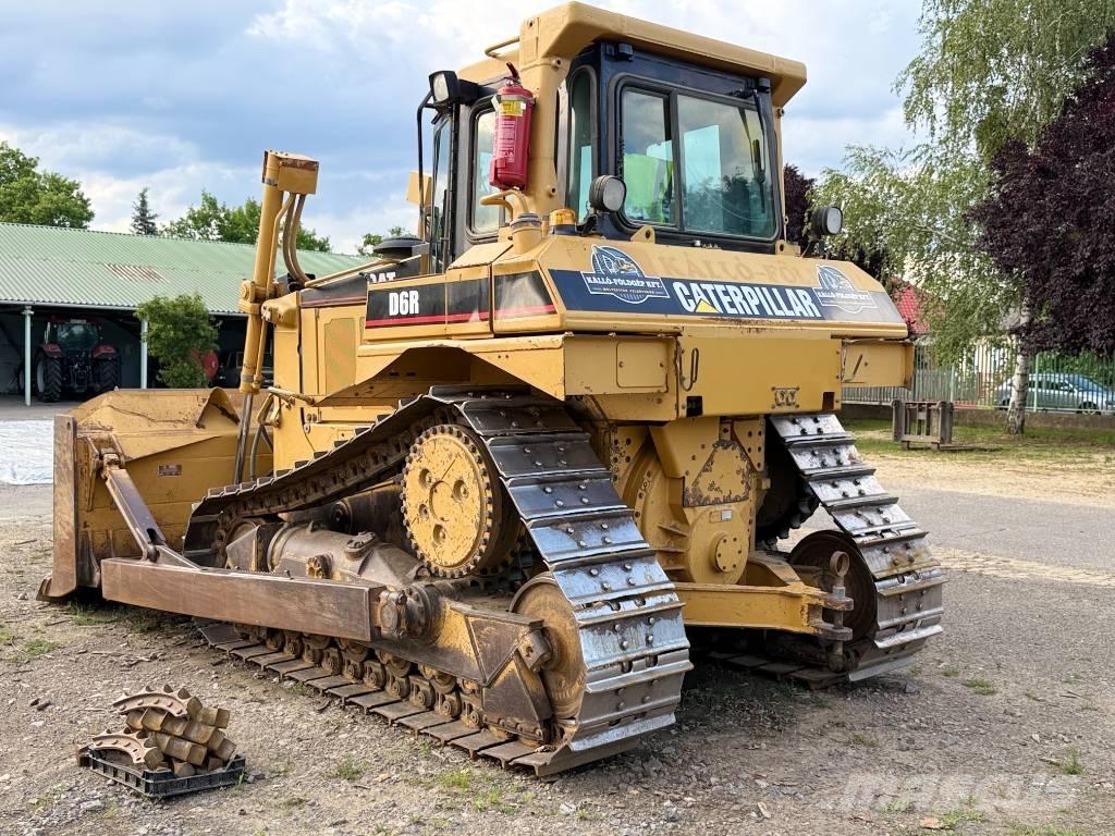 CAT D 6 R Верижни булдозери
