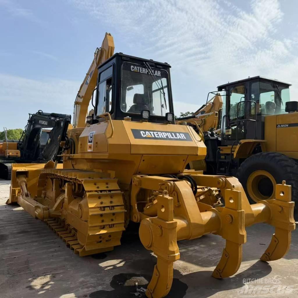 CAT D 6 G Верижни булдозери
