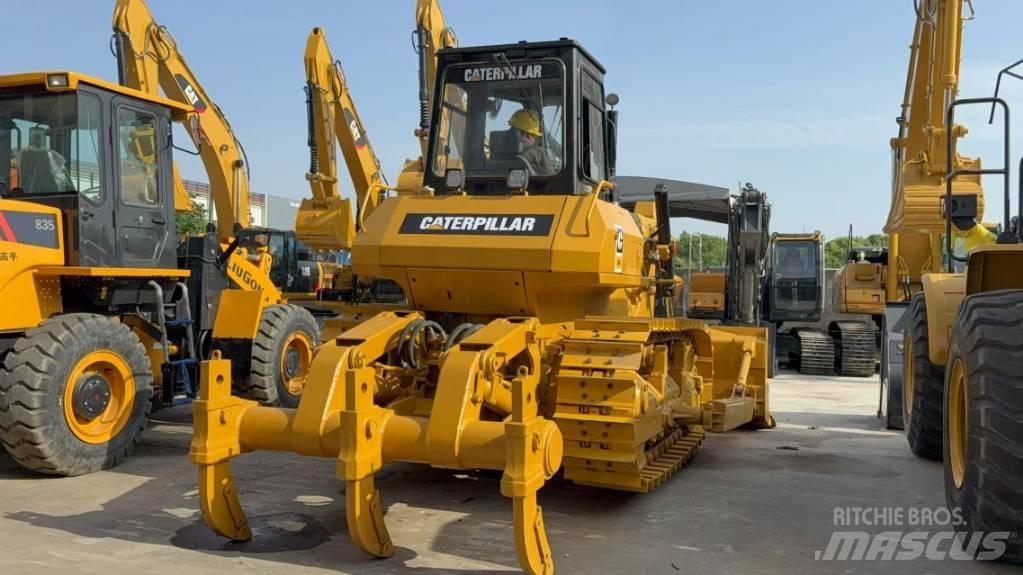 CAT D 6 G Верижни булдозери
