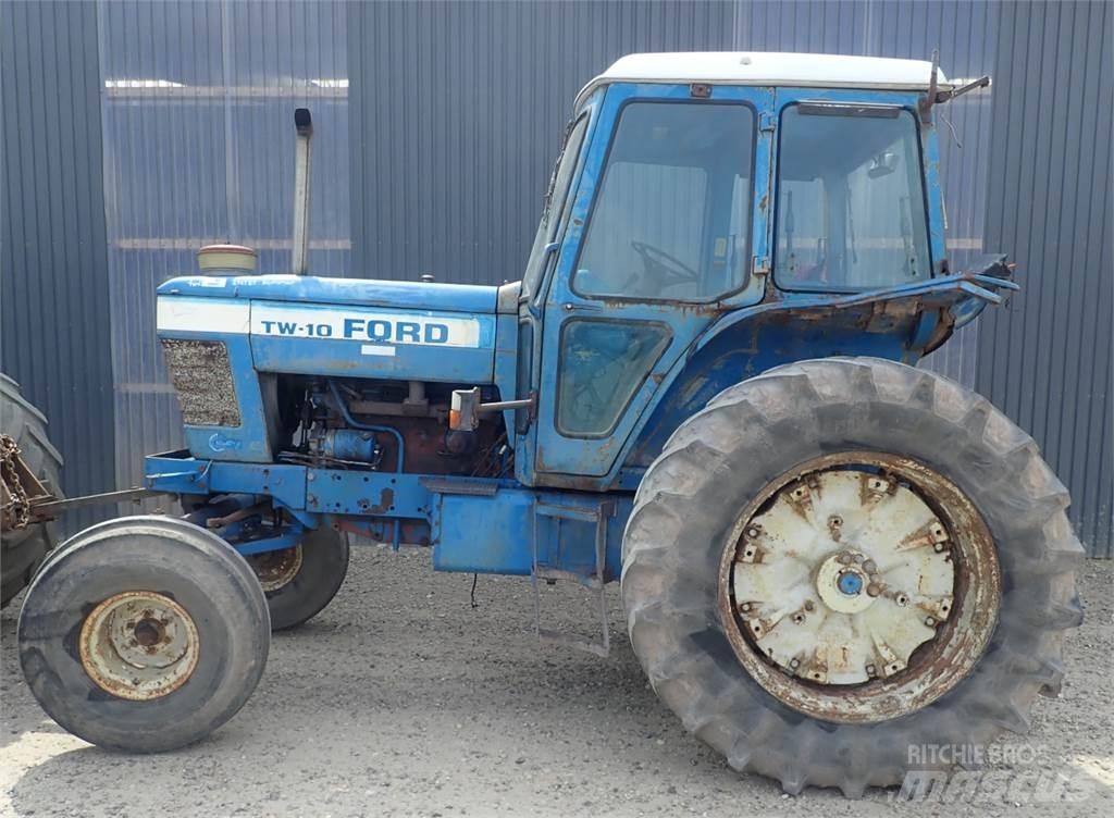 Ford TW10 Трактори