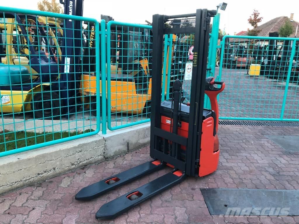 Linde L 12 V-3108 Колички високоповдигачи с теглич