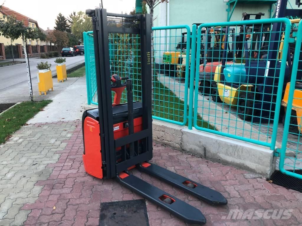 Linde L 12 V-3108 Колички високоповдигачи с теглич