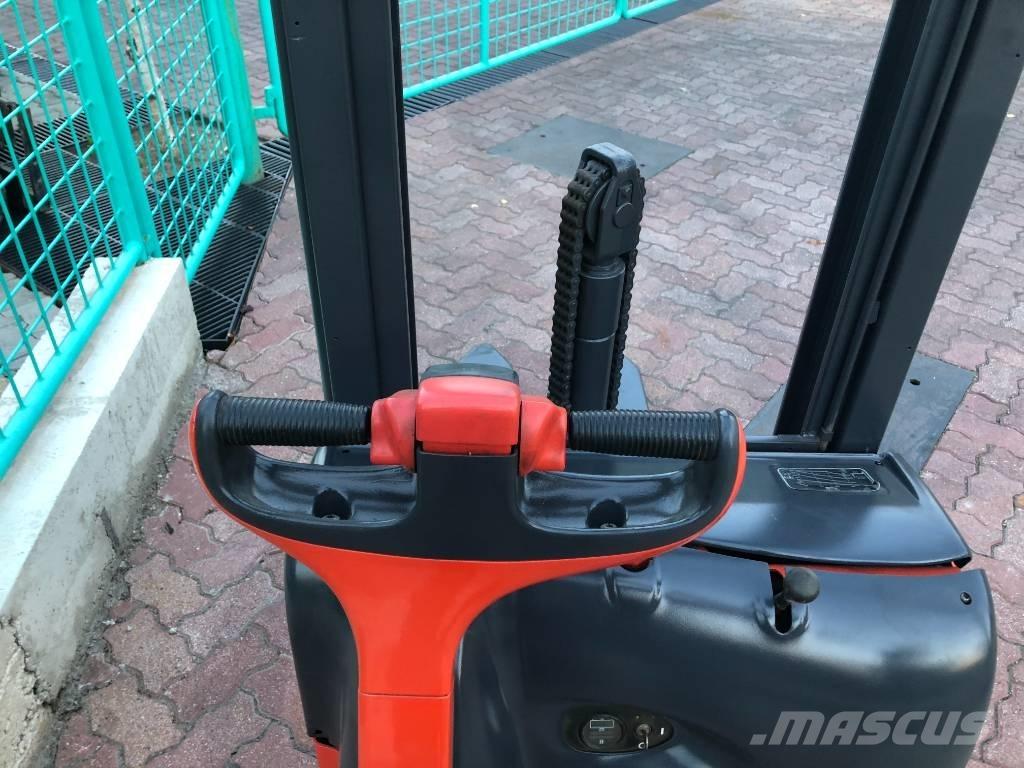 Linde L 12 V-3108 Колички високоповдигачи с теглич