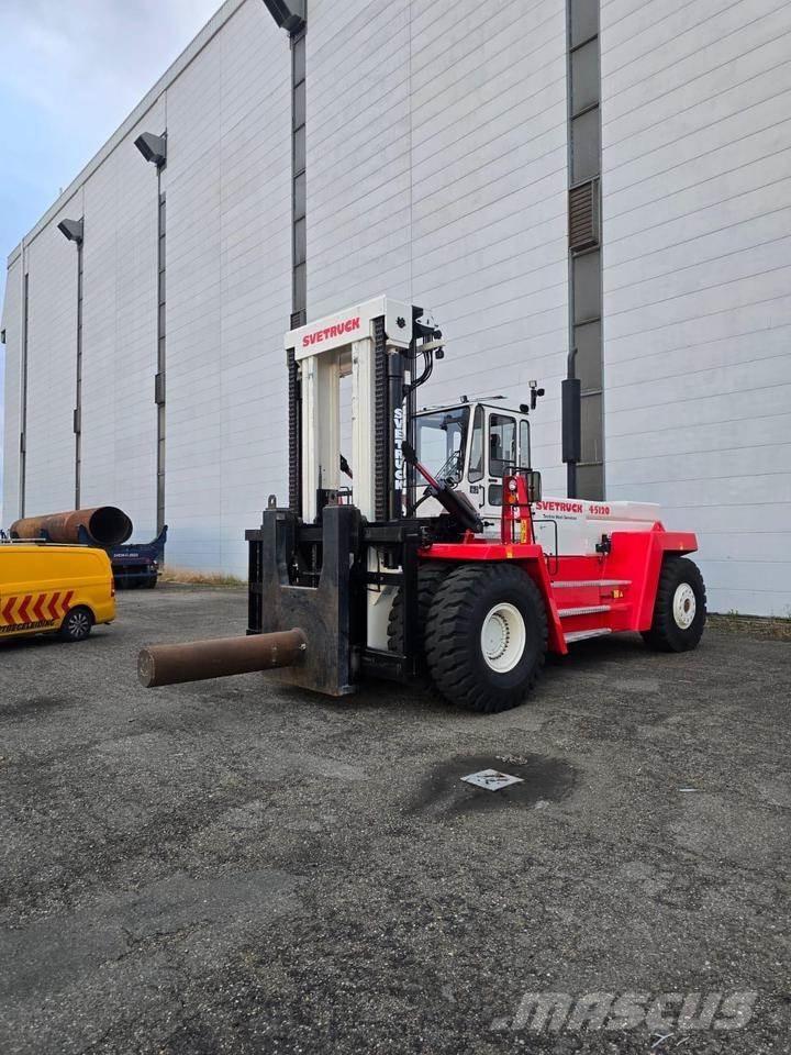 Svetruck 45.120-54 Дизелови камиони