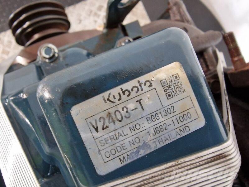 Kubota V2403-T Двигатели