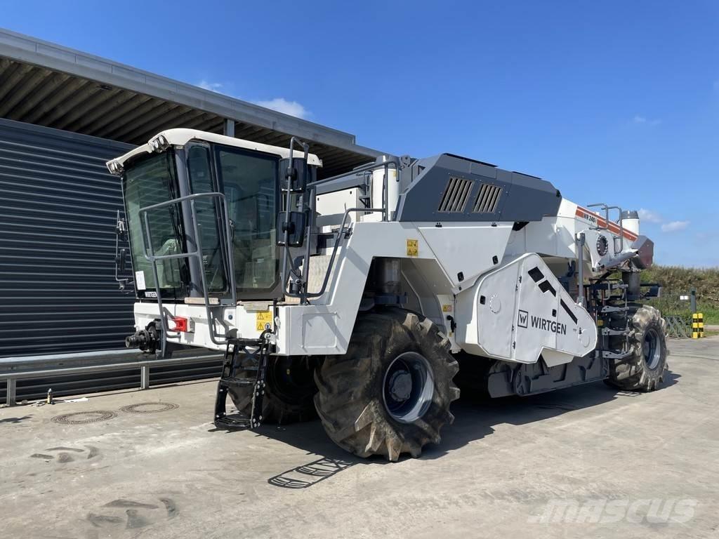 Wirtgen WR 240I Рециклатори на асфалт