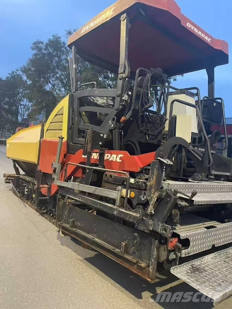 Dynapac sd2550 Машини за асфалт