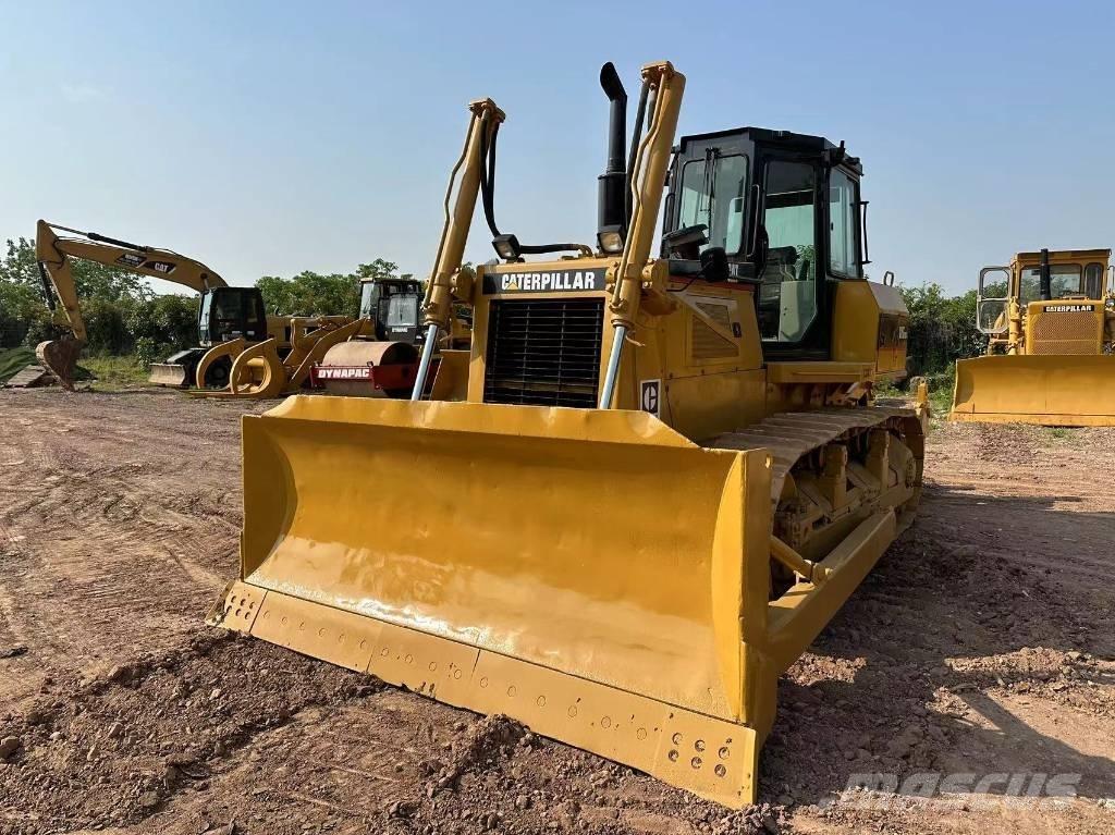 CAT D 6 G Верижни булдозери
