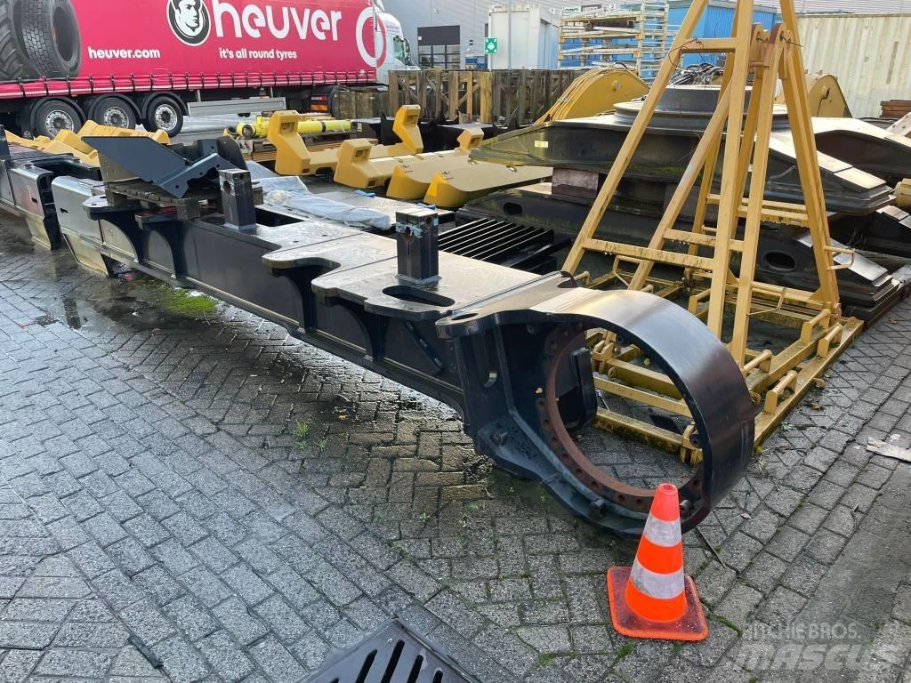 CAT 390 F L Шаси