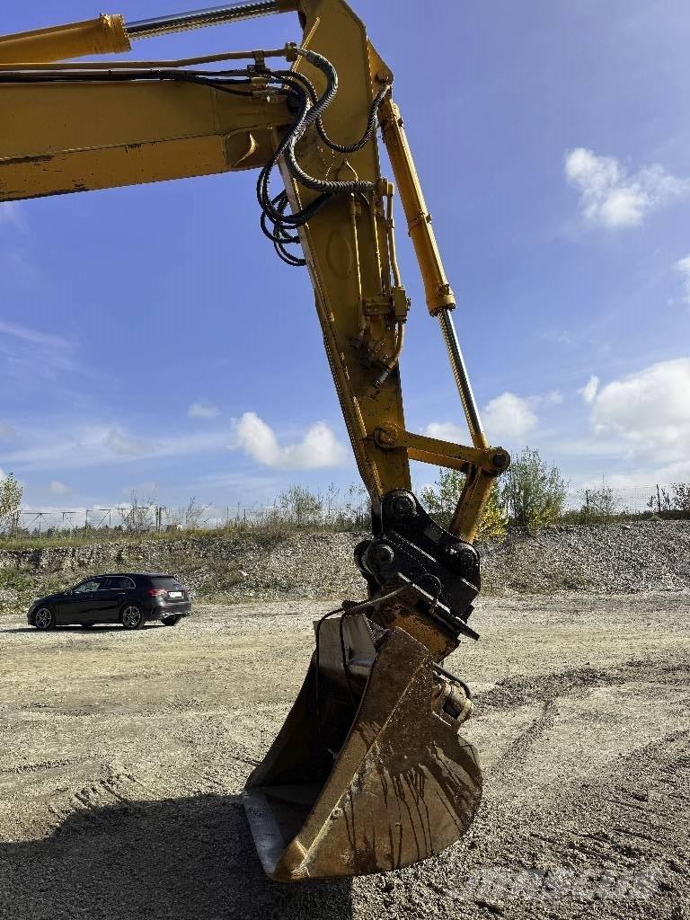 Komatsu PC 228 US-3 Верижен екскаватор