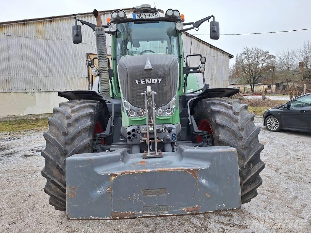 Fendt Vario 828 Трактори