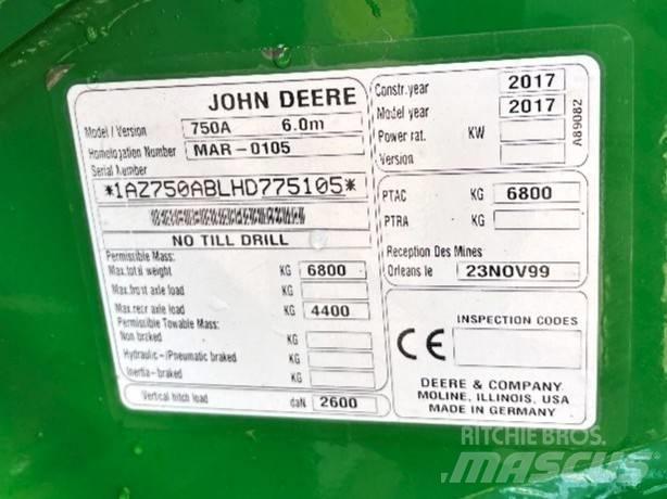 John Deere 750 A Редосеялки