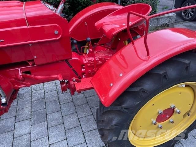 Porsche Junior 108 Трактори