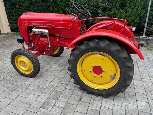 Porsche Junior 108 Трактори