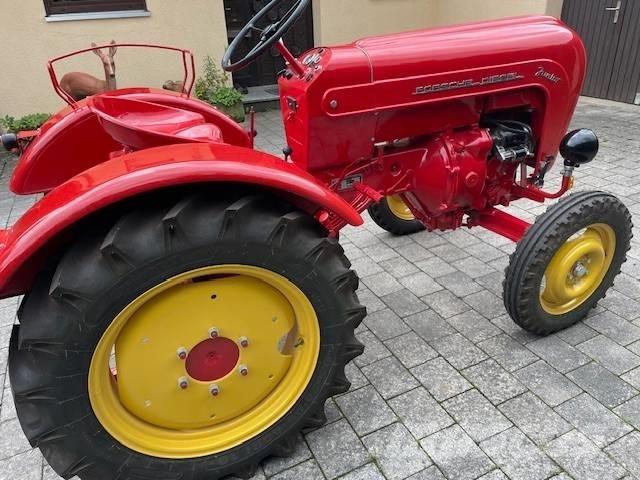 Porsche Junior 108 Трактори